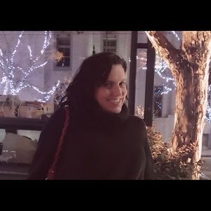 Meet your Posher, Leslie